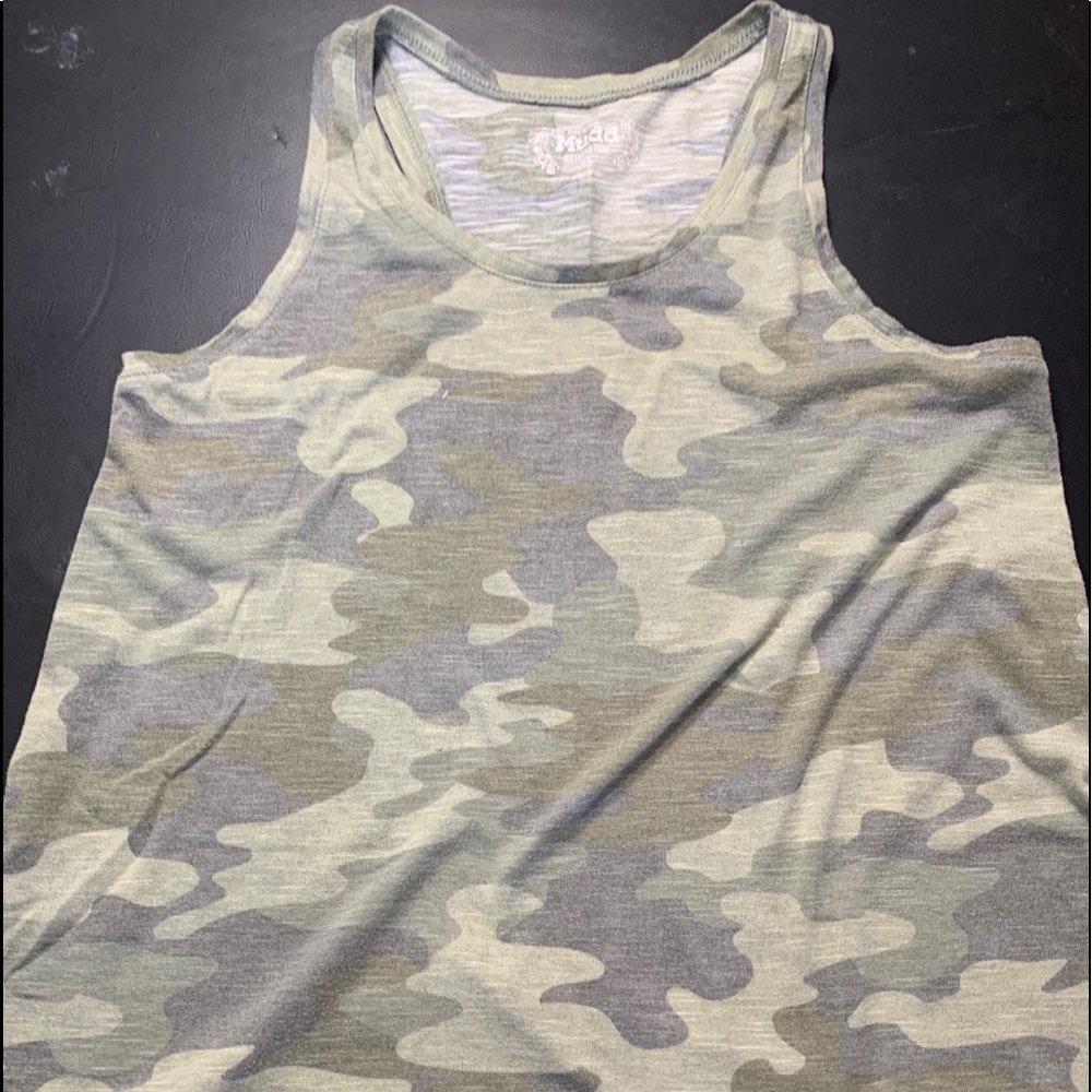 Camouflage loose weekend tank